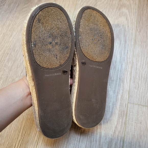 Vince Camuto Cross strap wedges Size 8 - Picture 6 of 6